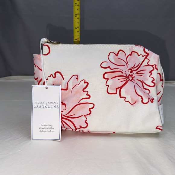 NWT Neely & Chloe Cartolina Small Canvas Pouch Madeira Print White Floral - Picture 2 of 10